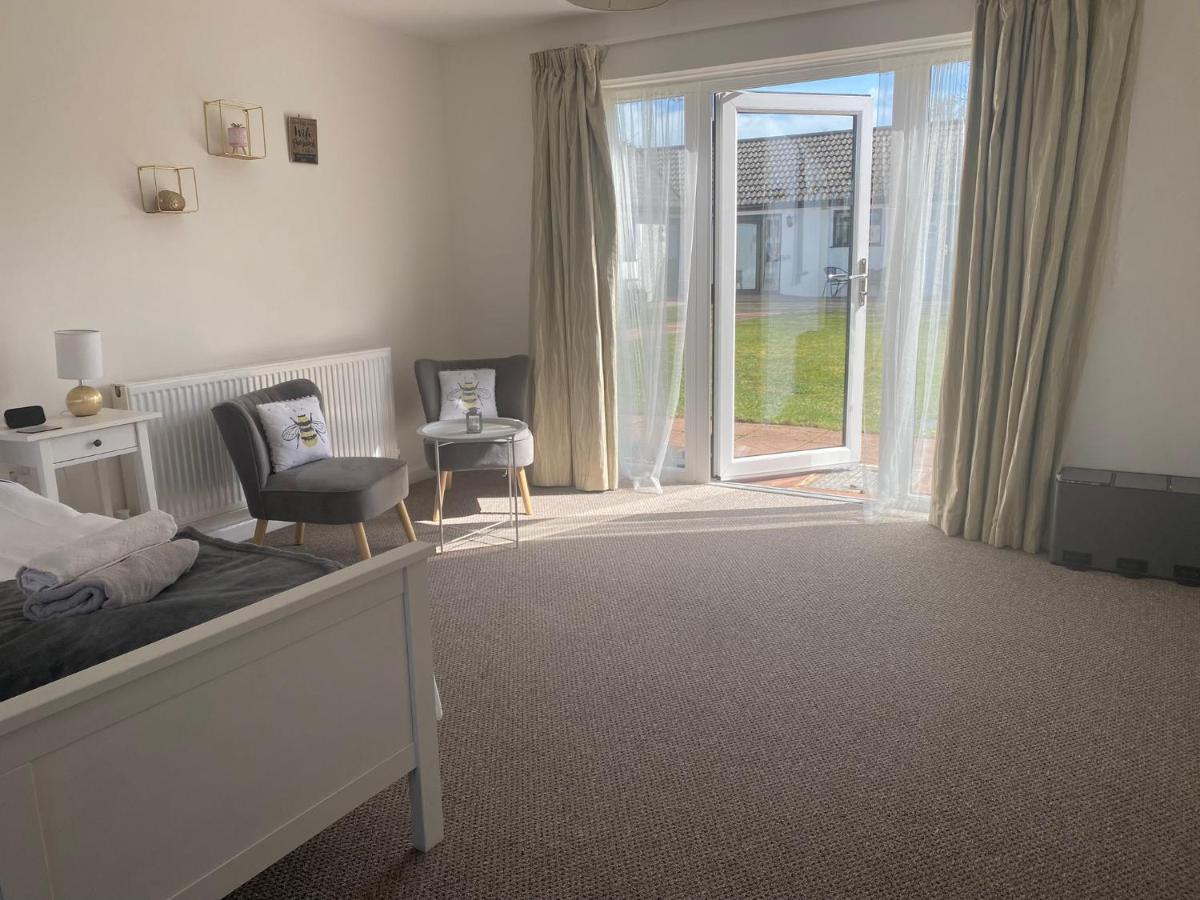 Number 5 - Lytton Tree Lodge, Reydon, Southwold Eksteriør billede
